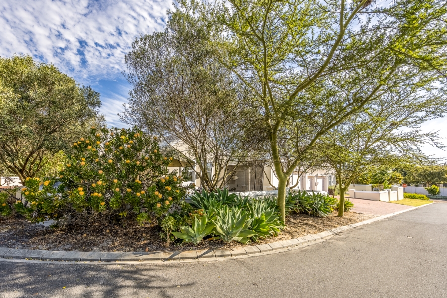 3 Bedroom Property for Sale in Zevenzicht Western Cape